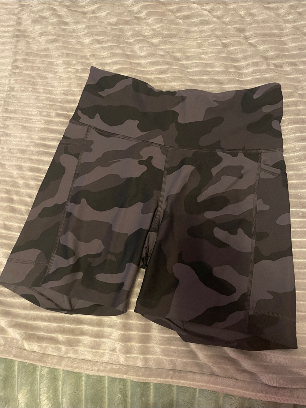Old Navy Gray Camo High-Rise Bike Shorts